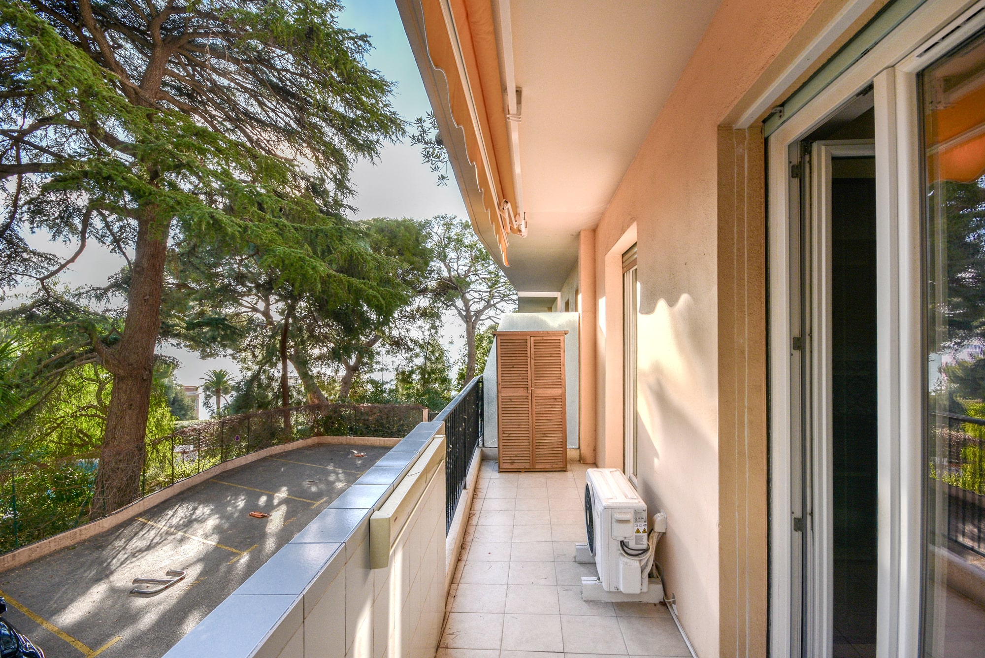 Terrasse Cuisine et chambre 01