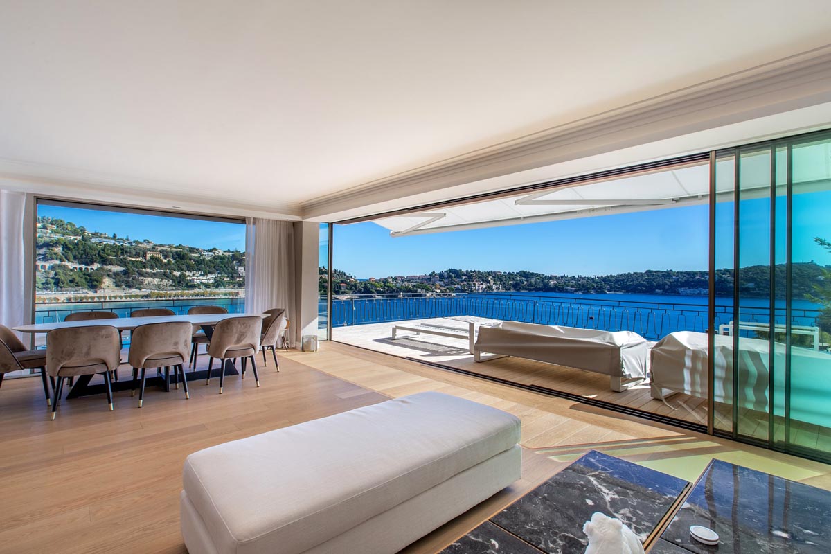 Appartement en dernier étage vue mer
